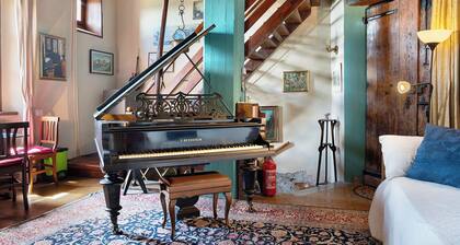 Apartment 'Il Flauto Magico' with Mountain View, Shared Garden and Wi-Fi