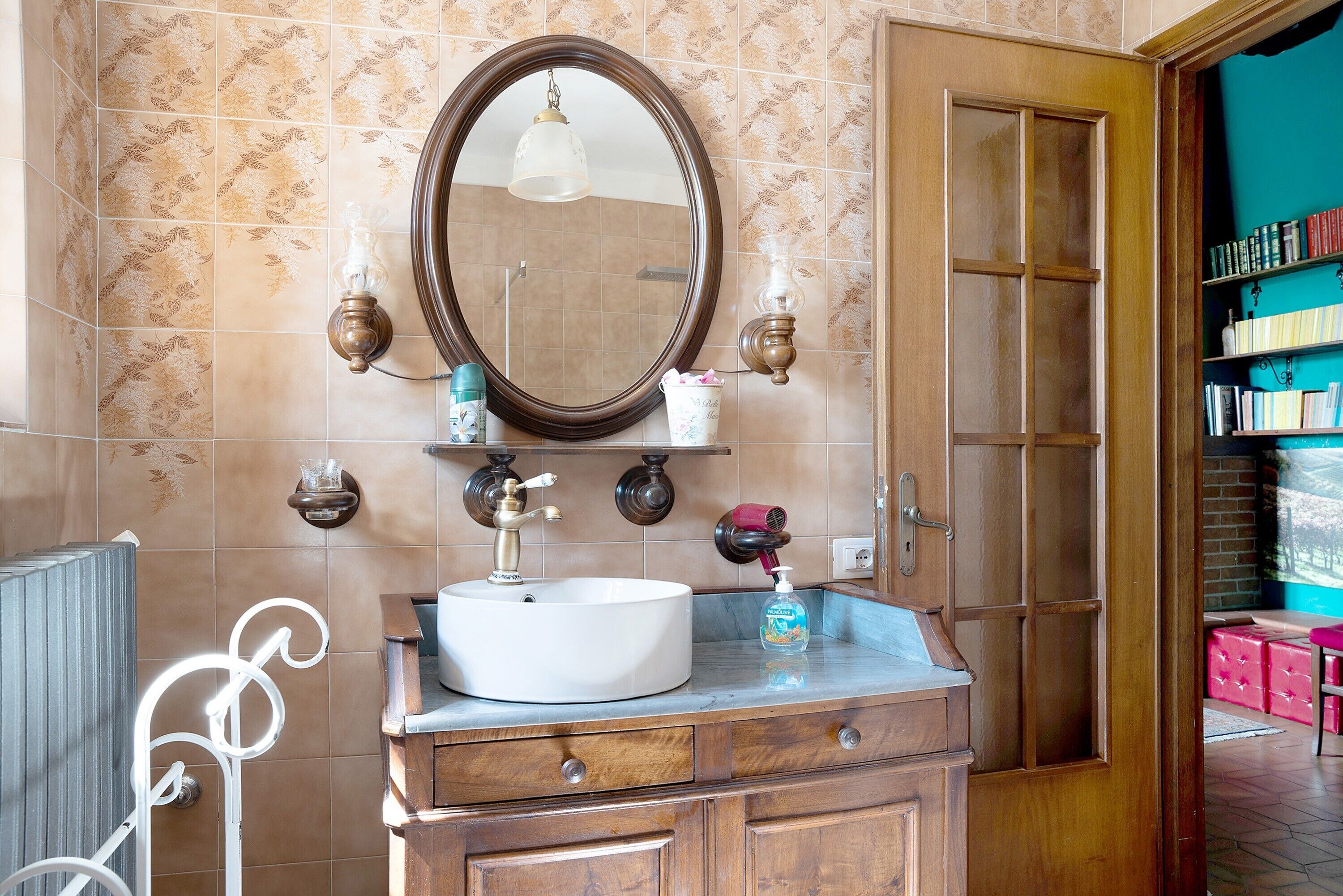 淋浴设施、吹风机、毛巾