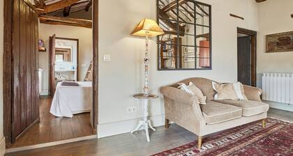 Casa 'La Madrigata' with Private Terrace, Shared Garden, and Wi-Fi