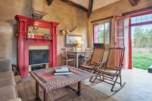 Télévision, cheminée