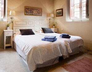 2 dormitorios, wifi gratis, ropa de cama