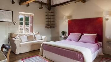 1 dormitorio, tabla de planchar con plancha, wifi gratis y ropa de cama