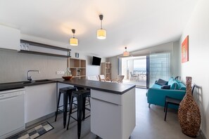 TV - Apartment 'Le Rêve 210' with Shared Pool, Wi-Fi and Air Conditioning (La Tranche-sur-Mer)