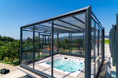 Holiday villa PORTO LEVER with private indoor pool, heated water, SPA, air conditioning, Wifi.
