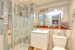 Doccia, asciugacapelli