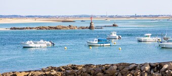 Apartment 'Spacieux Face Mer' with Sea View and Balcony