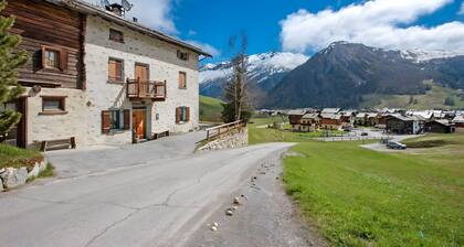 Appartement "Lo Scoiattolo" avec vue sur le lac, terrasse privée et Wi-Fi