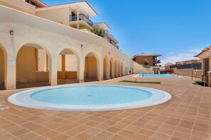 Pool - Vacation Home 'Casa Miramar' with Sea View, Shared Pool and Private Terrace (Castillo Caleta de Fuste)