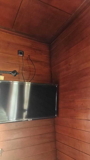 Chambre familiale | Bureau, accès au Wi-Fi (inclus), literie fournie