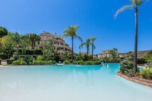 Piscine couverte, piscine chauffée