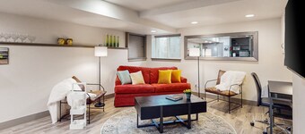 Renovated apartment by 40-acre park with central AC, washer/dryer, & kitchenette