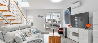 Vacation Apartment 'Sparrow' with Wi-Fi and Air Conditioning