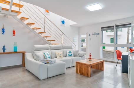 Interior. Vacation Apartment 'Sparrow' with Wi-Fi and Air Conditioning