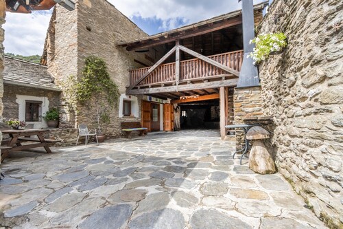 Bauernhaus 'El Raco De Cal Maró' mit Bergblick, privater Terrasse und WLAN
