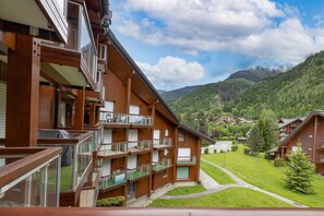Exterior - Apartment 'Studio Haut De Gamme Contamines' with Mountain View and Balcony (Les Contamines-Montjoie)