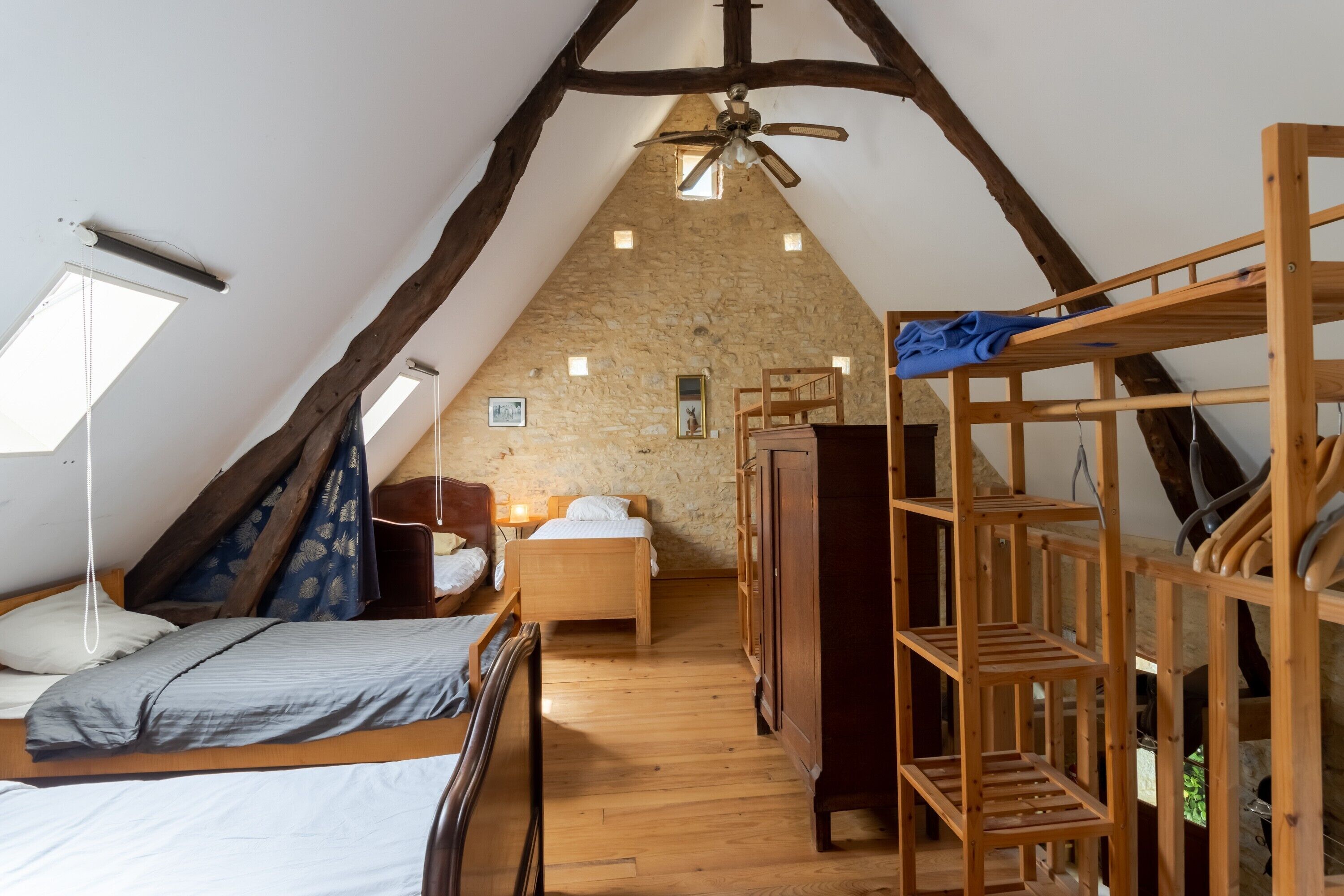 2 chambres, Wi-Fi gratuit, draps fournis