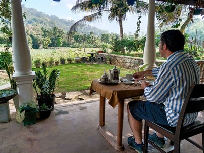 Ella Nature Valley Homestay- Family Friendly Lovely Place surround by mountains.