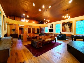 Interior - 1851 Church turned residence - Unique experience- New England charm (Bolton)