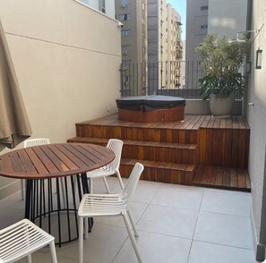 Outdoor dining - Jardim Paulista Studio Completo (Jardim Paulista São Paulo)