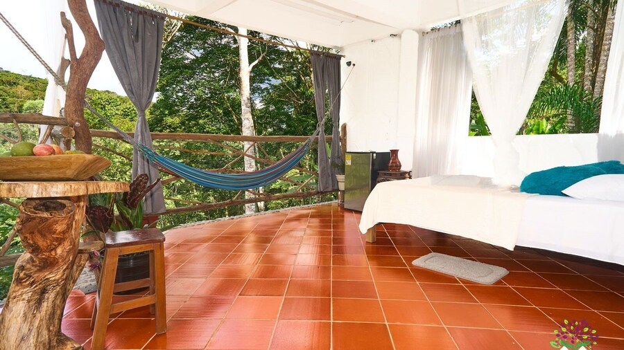 ARIANTIY HOSTAL