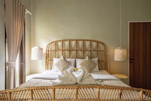 Traditional Villa, Patio, Pool View | 2 bedrooms, Egyptian cotton sheets, premium bedding, free WiFi - Villa Dian Canggu (Canggu)