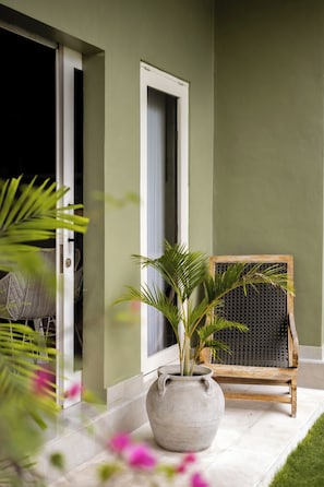 Traditional Villa, Patio, Pool View | Terrace/patio