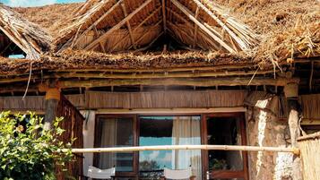 Minibar, in-room safe, individually decorated, individually furnished