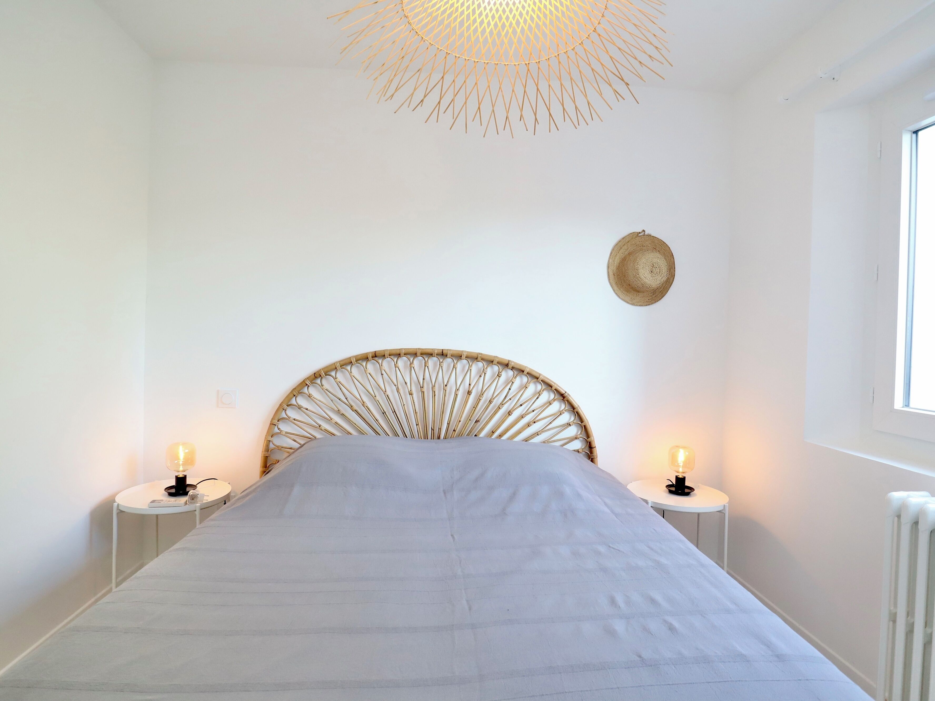 5 slaapkamers, een strijkplank/strijkijzer, wifi, beddengoed