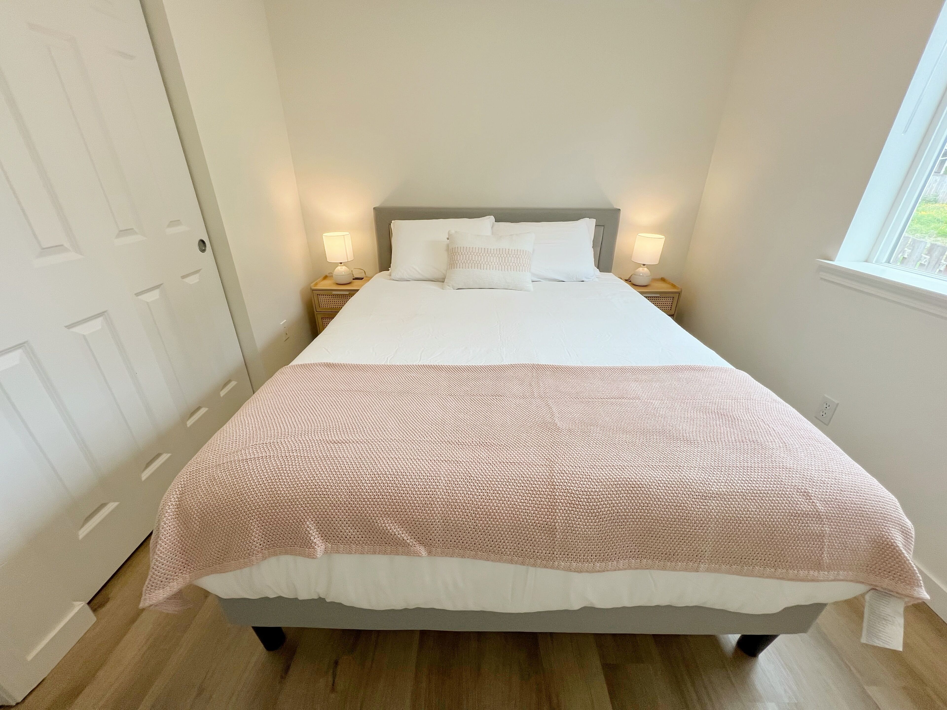 3 bedrooms, in-room safe, free WiFi, bed sheets