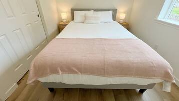 3 bedrooms, in-room safe, free WiFi, bed sheets