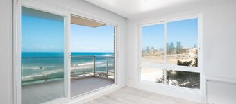 Gobsmacking Views 2, with Direct Beach Access