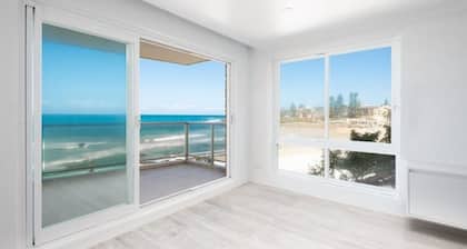 Gobsmacking Views 2, with Direct Beach Access