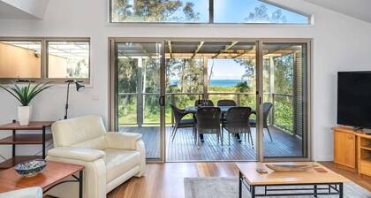 3-Bed Seaside Serenity Escape at Long Beach