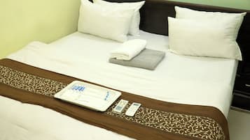 9 bedrooms, iron/ironing board, WiFi, bed sheets