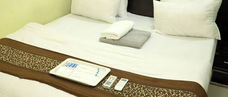 9 quartos, ferros/tábuas de passar roupa, Wi-Fi, roupa de cama