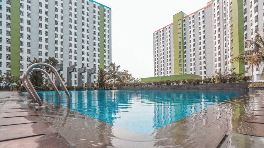 Hotel O Ciputat Near Apartment Green Lake View Ciputat