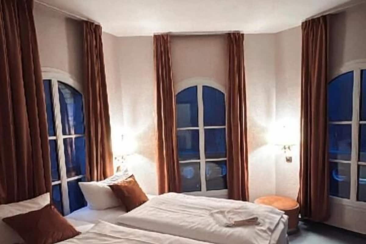 Panorama tweepersoonskamer | 1 slaapkamer, gratis wifi, beddengoed
