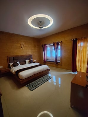 Chambre Deluxe double | Accès au Wi-Fi (inclus), literie fournie