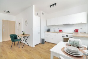 Interior - Studio in Poznań Near MTP by Renters (Poznan)
