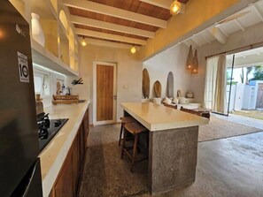 Villa, 1 Schlafzimmer | Eigene Küche | Kühlschrank, Mikrowelle, Herdplatte, Geschirrspüler