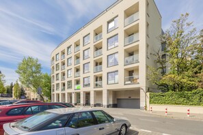 Exterior - Warsaw Jaktorowska Apartment by Renters (Warsaw)