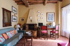 Flat-screen TV - Villa Mille Primavere (Gaiole in Chianti)