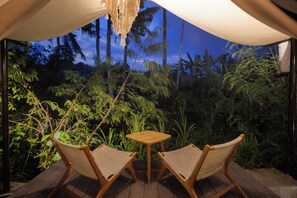 Terrace/patio - Camani Glamping (Karangasem)