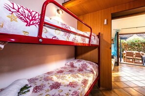 1 bedroom, bed sheets - Su Entu (Palau)