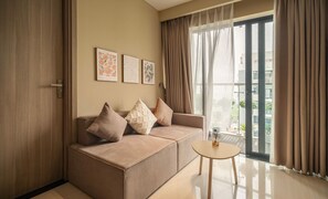 Appartement Familial, 2 chambres, cuisine, dans la tour | Coin séjour