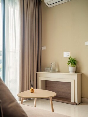 Family Apartment, 2 Bedrooms, Kitchen, Tower | Living area - Homestay Hue Oi (Hue)