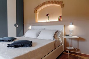4 chambres, fer et planche à repasser, Wi-Fi, draps fournis