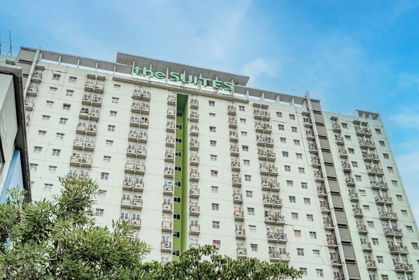 Exterior - OYO 93927 Apartemen Gateway Pasteur By Taufan (Cimahi)