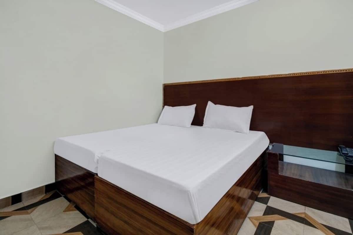 Standard Room, City View