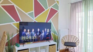 Appartement Premium, cuisine, vue ville | Coin séjour